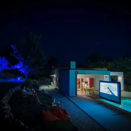 וילה Montecolori Brkac